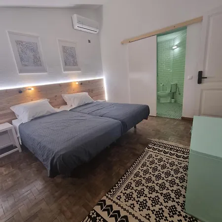 Wonder Charm 게스트하우스